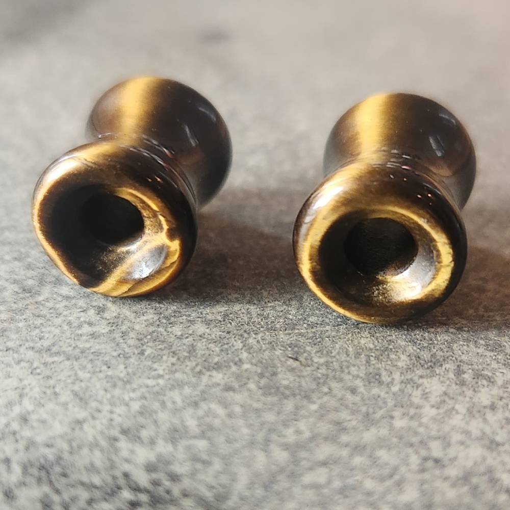 0g Natural Stone Stretched Ear Plugs hollow Tiger's eye Double Flare
